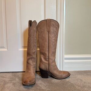 Lucchese Tan Heeled Western Boots